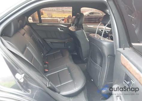 2013 Mercedes-Benz E 350 4Matic z USA, uszkodzony, nr VIN WDDHF8JB0DA663624